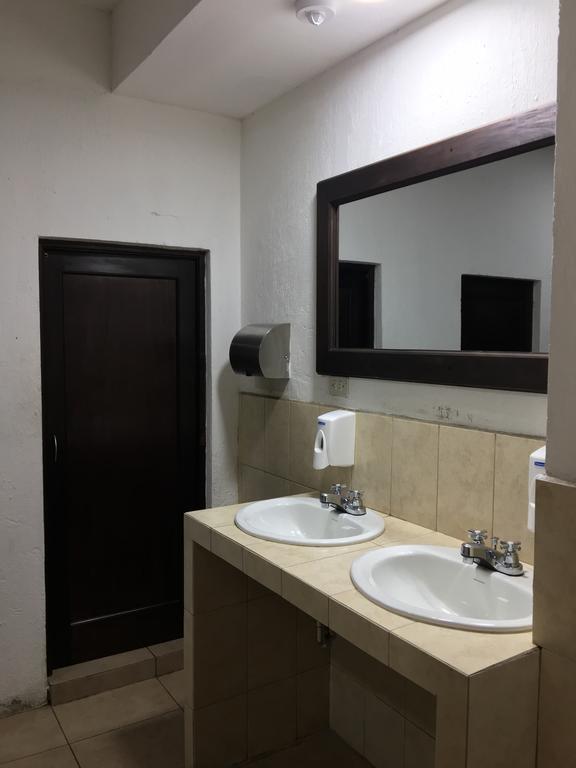 Antigua Hostel Zewnętrze zdjęcie